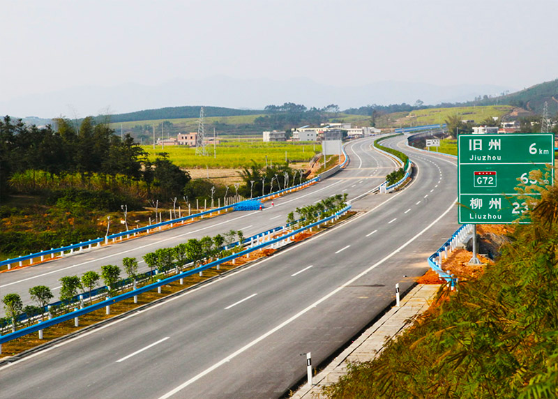 广西六钦高速公路