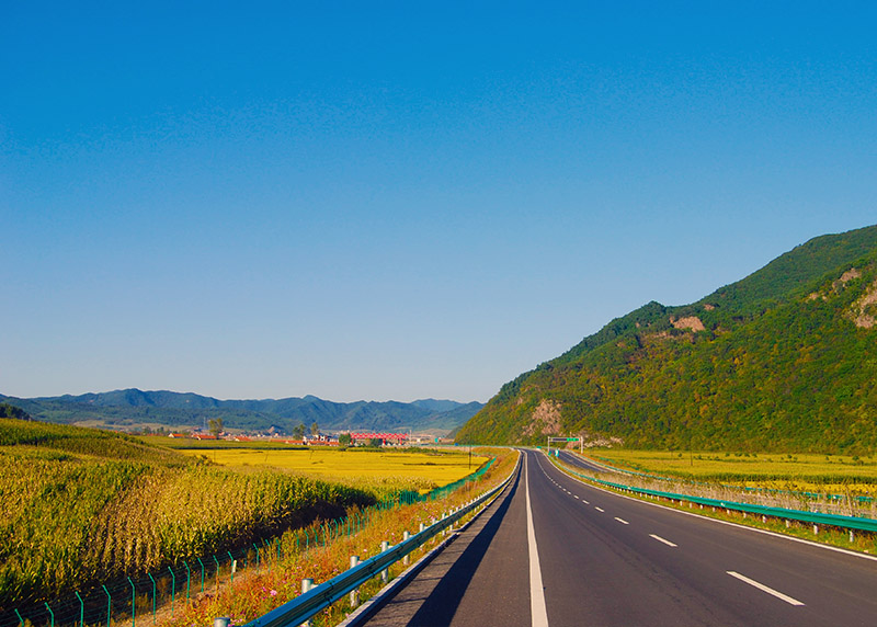 鹤大高速公路