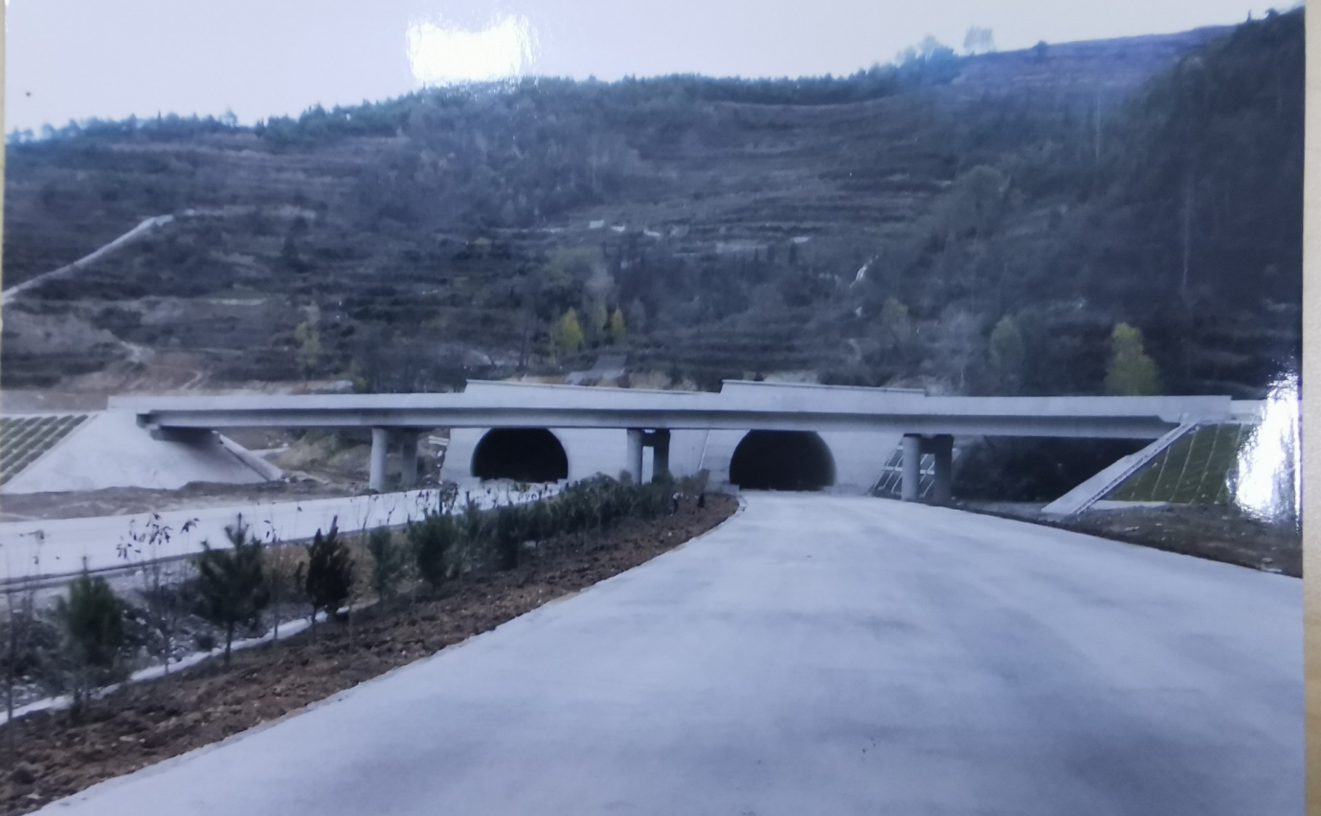 十堰至天水国家高速公路甘肃段徽县至天水路土建工程ST14石坝隧道（2015年8月）