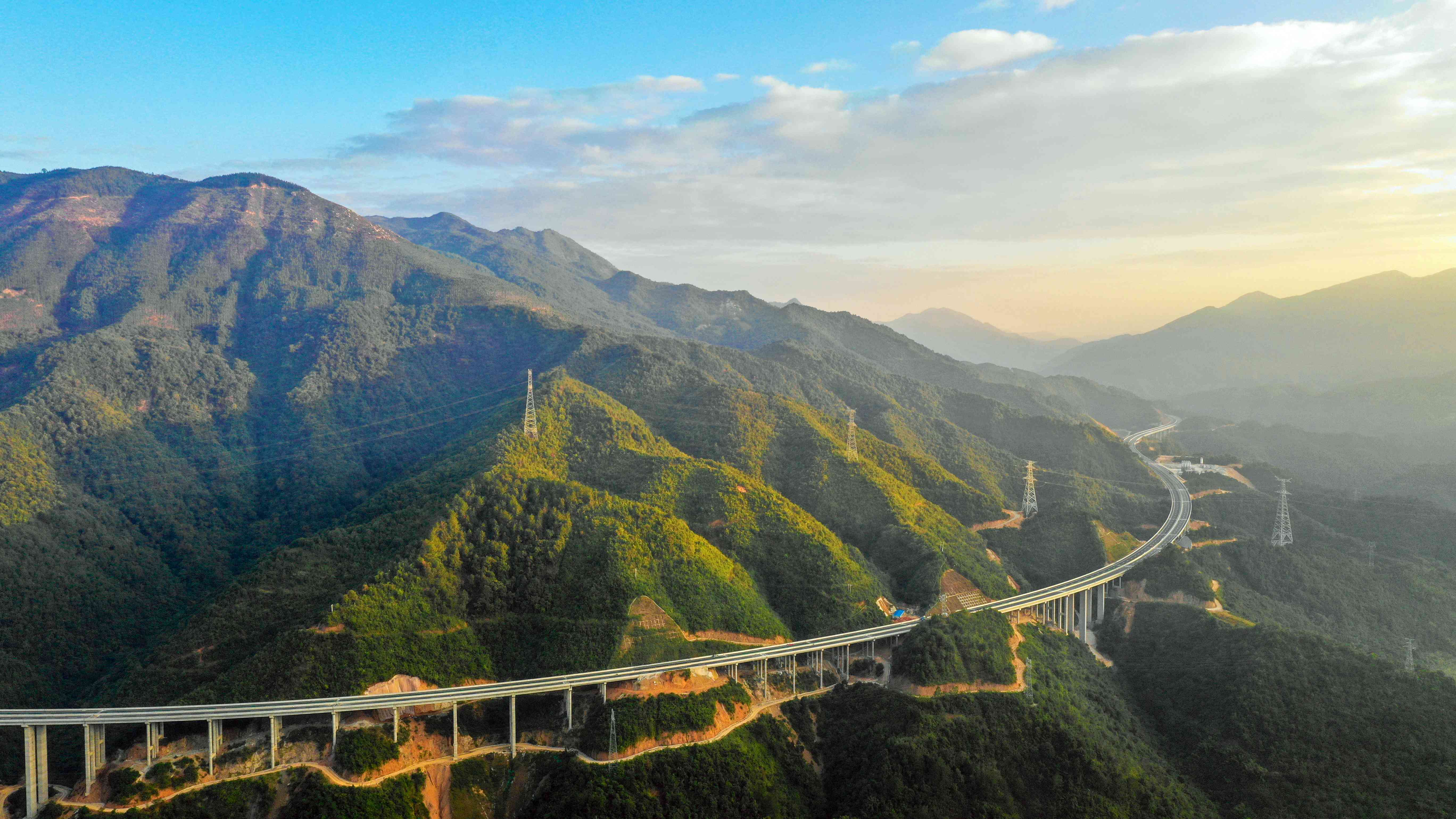 广东龙怀高速公路