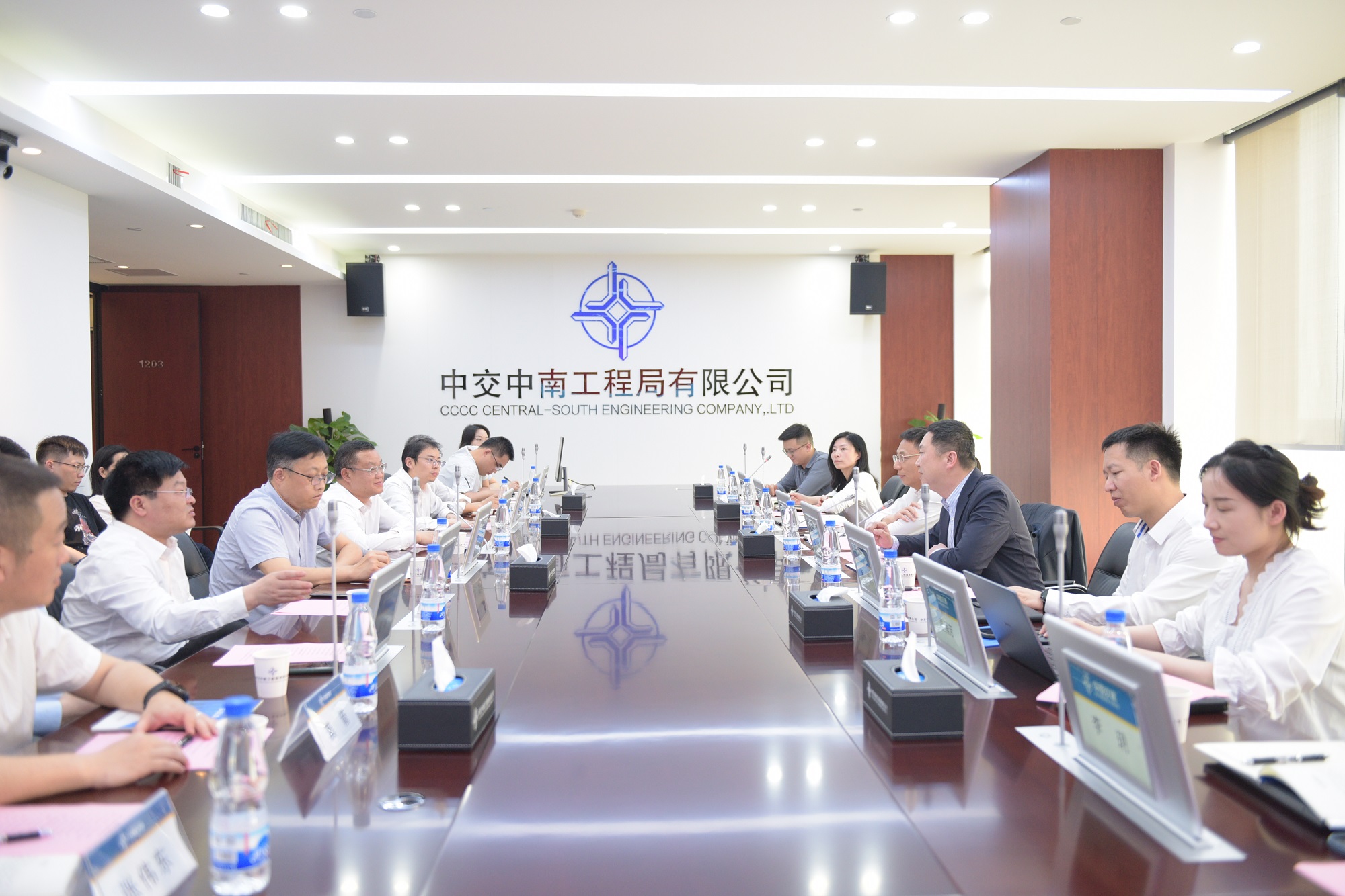 1684117284659004.jpg af42a534c405301fef1e95ae96dd116.jpg