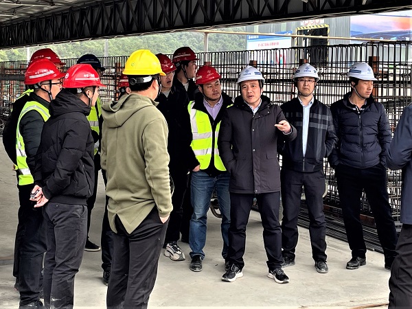 1614848219369412.jpg 公司副总经理巩智利到临金项目督导检查-预制梁场照片 - 副本.jpg