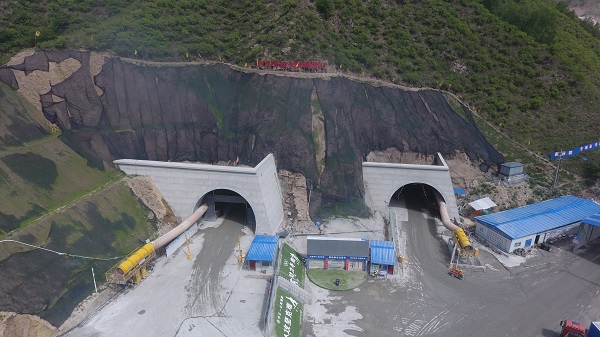 1593498908839843.jpg 隧道照片.jpg