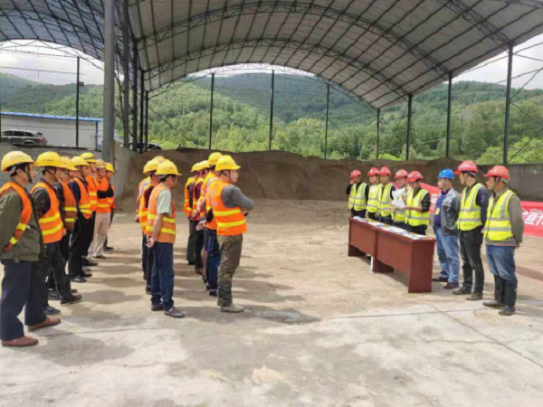 1563680846109716.png 延崇Y3项目组织开展“安全咨询日”活动 - 副本.png