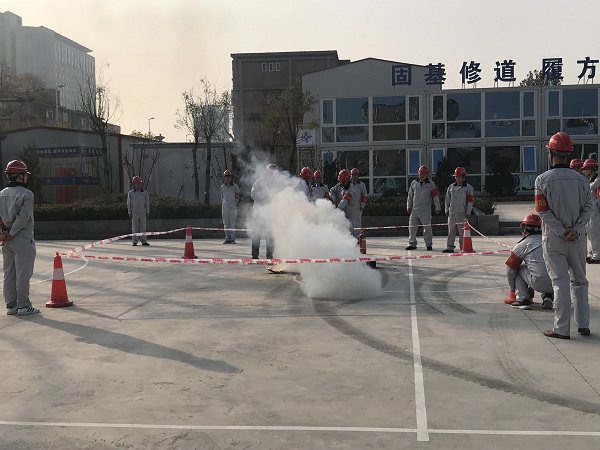 1573436156228029.jpg 天津地铁11号线一期工程2标项目开展消防应急演练 (3).jpg