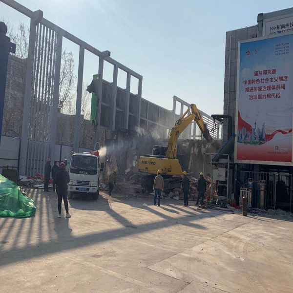1583475121767100.png 天津地铁11号线2标迎宾馆站酒吧街房屋拆除施工.png