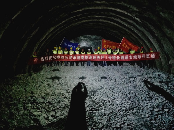 1576841403320036.jpg YW8E[6BE`NF_P}6OT}EU0`X.jpg