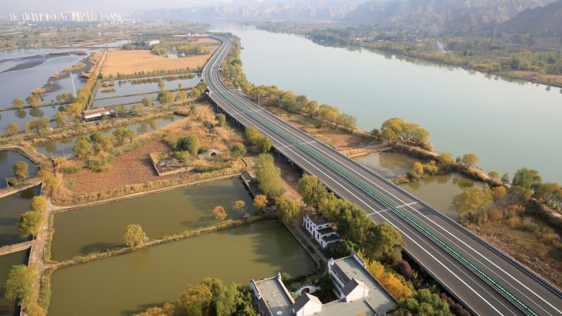 甘肃兰永项目太极岛特大桥