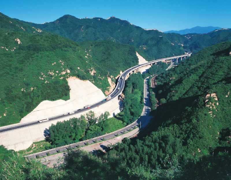 北京八达岭高速公路石佛寺大桥