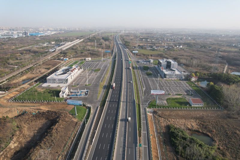 南京至马鞍山高速公路扩建工程
