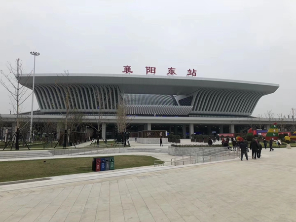 1575252960636429.jpg 高铁站_副本.jpg